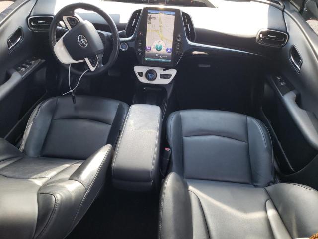 JTDKARFP7H3066456 - 2017 TOYOTA PRIUS PRIM SILVER photo 8