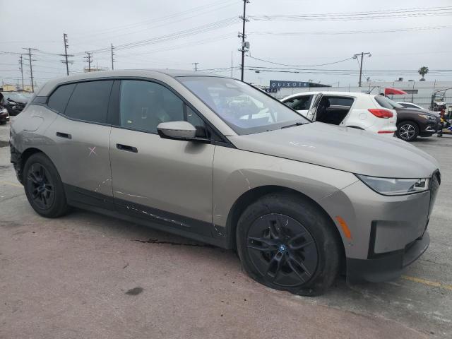 WB523CF06PCM79067 - 2023 BMW IX XDRIVE50 GRAY photo 4