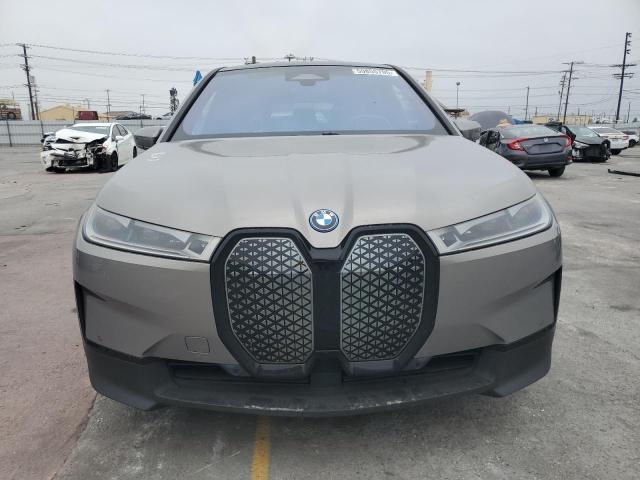 WB523CF06PCM79067 - 2023 BMW IX XDRIVE50 GRAY photo 5