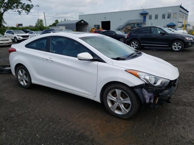 KMHDH6AE7DU008808 - 2013 HYUNDAI ELANTRA CO GS WHITE photo 4