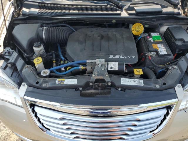 2C4RC1CG9GR283236 - 2016 CHRYSLER TOWN & COU TOURING L GOLD photo 12