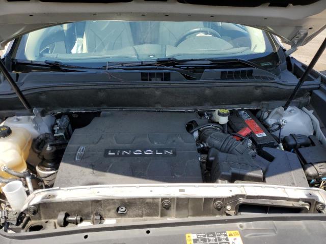 2LMPJ8LR6HBL19773 - 2017 LINCOLN MKX RESERVE أسمر صورة 12