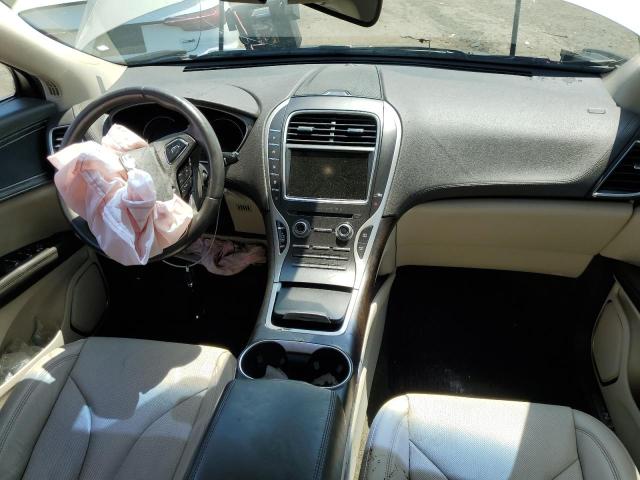 2LMPJ8LR6HBL19773 - 2017 LINCOLN MKX RESERVE أسمر صورة 8