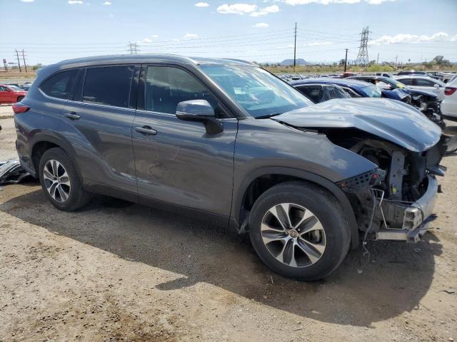 5TDGZRAH9MS515417 - 2021 TOYOTA HIGHLANDER XLE CHARCOAL photo 4