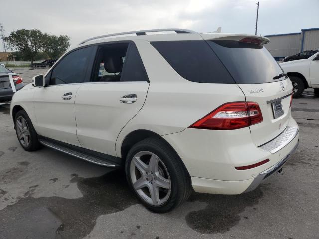 4JGDA7DB7DA122580 - 2013 MERCEDES-BENZ ML 550 4MATIC WHITE photo 2