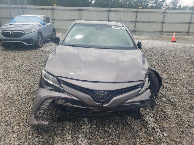 4T1B11HK2JU674433 - 2018 TOYOTA CAMRY L 灰色 照片 5