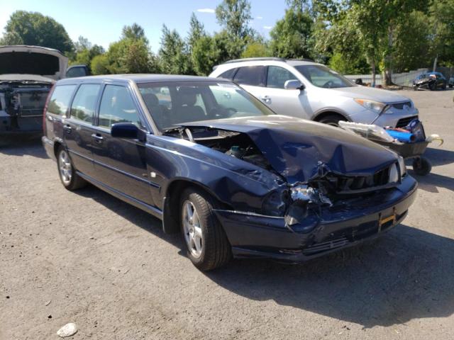 YV1LW55A8X2540702 - 1999 VOLVO V70 BLUE photo 4