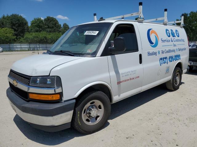 1GCWGAFG1J1333917 - 2018 CHEVROLET EXPRESS G2 WHITE photo 1