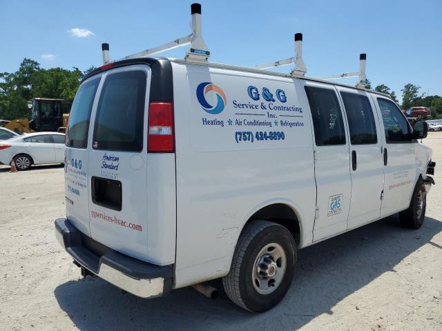 1GCWGAFG1J1333917 - 2018 CHEVROLET EXPRESS G2 WHITE photo 3