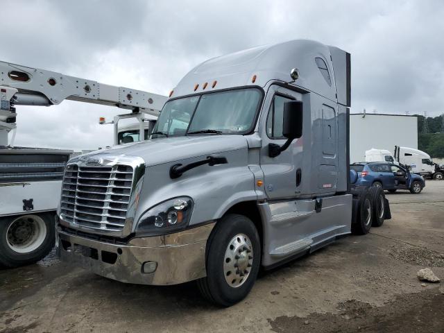 3AKJGLD52ESFY3815 - 2014 FREIGHTLINER CASCADIA GRAY photo 2