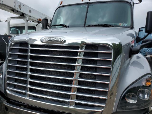 3AKJGLD52ESFY3815 - 2014 FREIGHTLINER CASCADIA GRAY photo 7