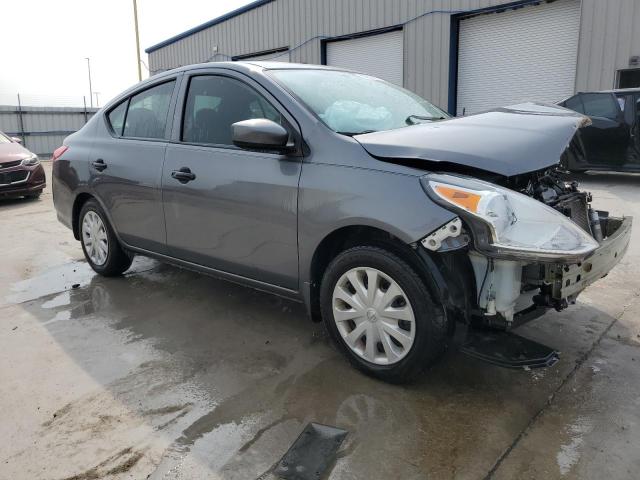 3N1CN7AP5KL874498 - 2019 NISSAN VERSA S 灰色 照片 4