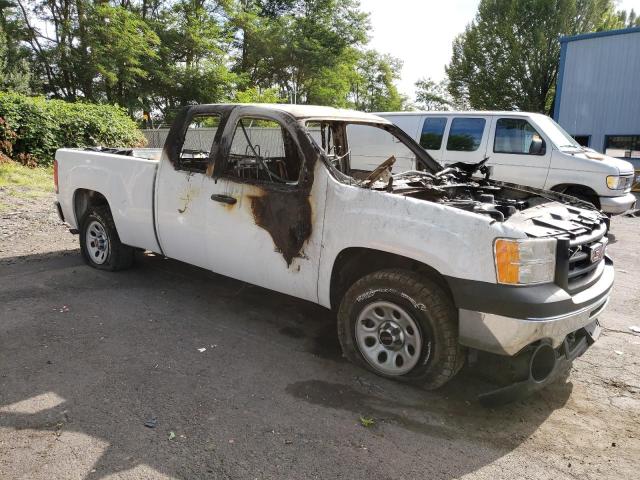 1GTR2TE35BZ360918 - 2011 GMC SIERRA K1500 WHITE photo 4