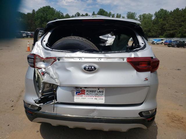 KNDP6CAC2L7686657 - 2020 KIA SPORTAGE S SILVER photo 6