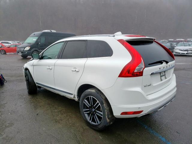 YV440MRR2H2115660 - 2017 VOLVO XC60 T5 DYNAMIC  photo 3