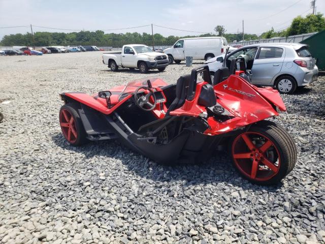 57XAAPFA9F5102233 - 2015 POLARIS SLINGSHOT SL RED photo 2