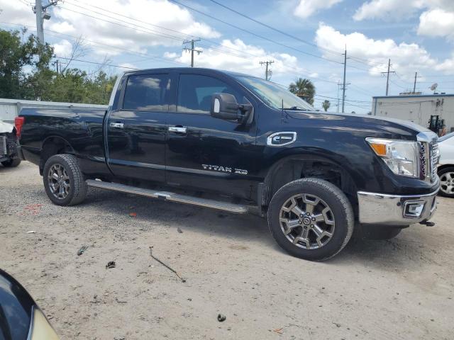 1N6BA1F4XHN565096 - 2017 NISSAN TITAN XD SL BLACK photo 4