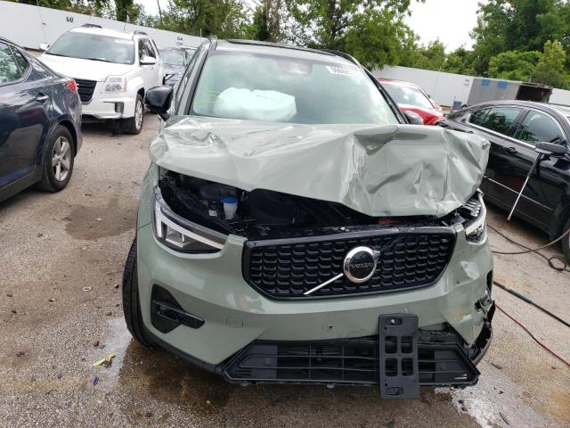 YV4L12UW6P2983735 - 2023 VOLVO XC40 PLUS GREEN photo 5