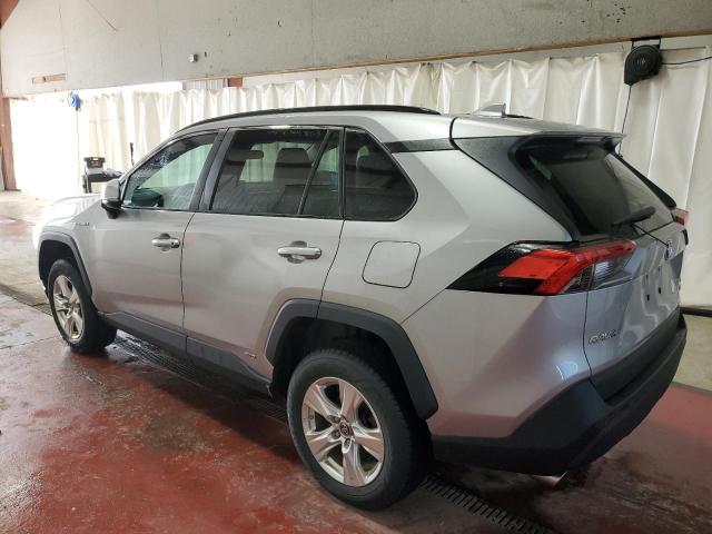 4T3MWRFV0MU028082 - 2021 TOYOTA RAV4 LE 银色 照片 2