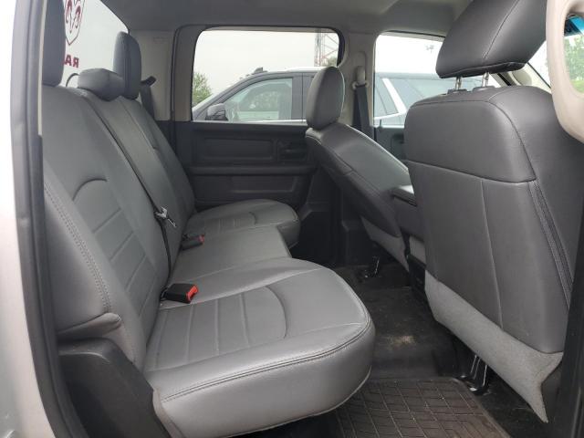 1C6RR6KG5JS292543 - 2018 RAM 1500 ST Srebrny zdjęcie 10