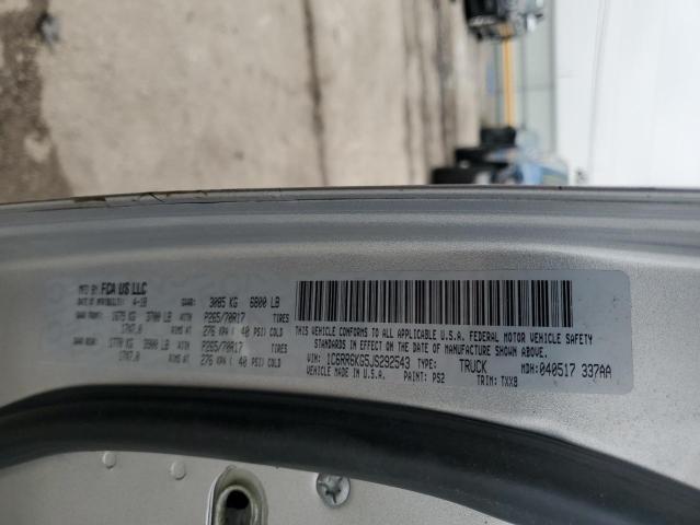 1C6RR6KG5JS292543 - 2018 RAM 1500 ST Srebrny zdjęcie 12