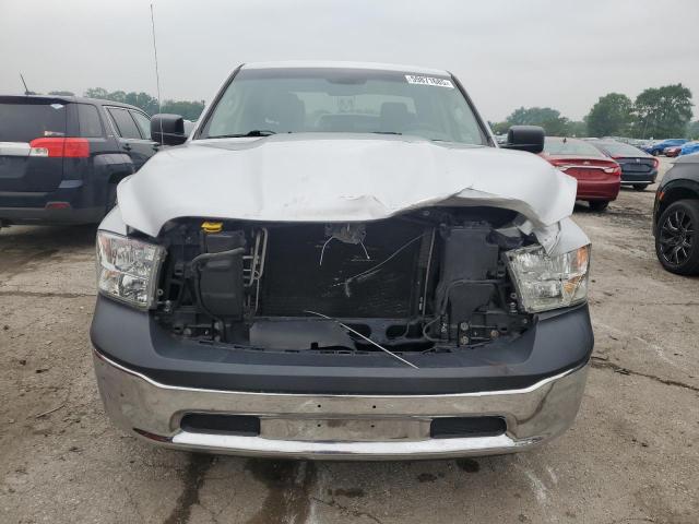 1C6RR6KG5JS292543 - 2018 RAM 1500 ST Srebrny zdjęcie 5