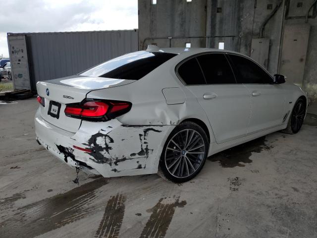 WBA13AG0XPCL17443 - 2023 BMW 530E WHITE photo 3