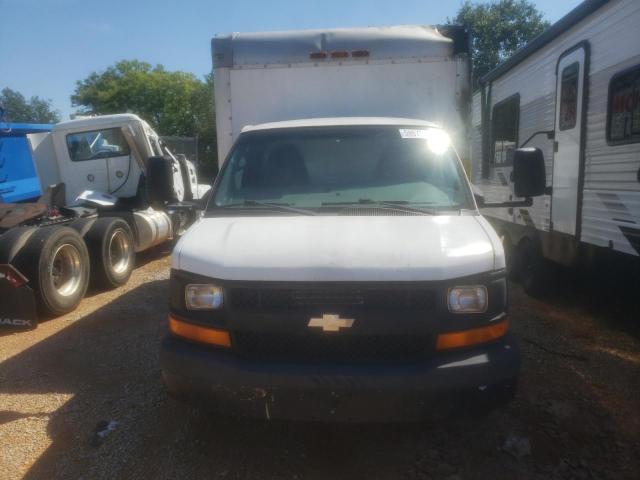 1GB0G2CA3B1140623 - 2011 CHEVROLET EXPRESS G3 WHITE photo 5