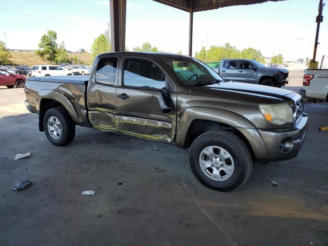 5TETX4GN8AZ701257 - 2010 TOYOTA TACOMA PRERUNNER ACCESS CAB TAN photo 4