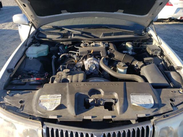 1LNHM81WXXY670218 - 1999 LINCOLN TOWN CAR EXECUTIVE SILVER photo 11