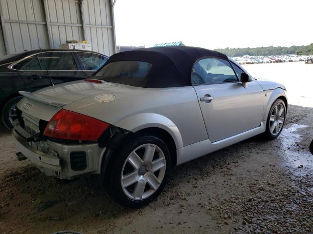 TRUTC28N441005109 - 2004 AUDI TT SILVER photo 3