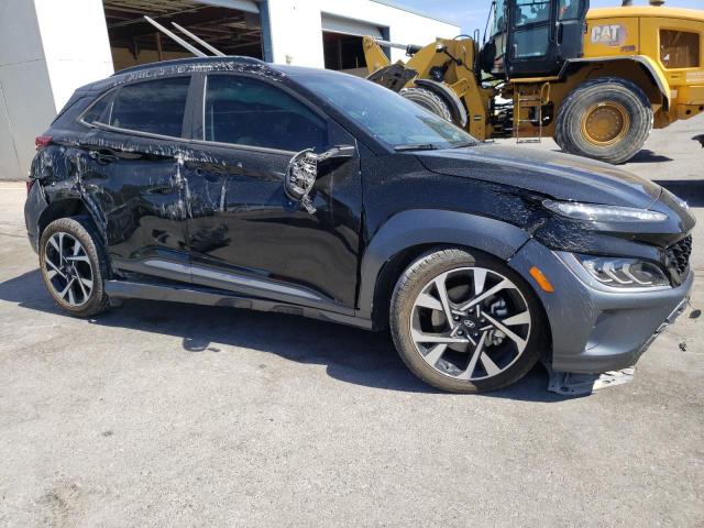 KM8K53A32NU788599 - 2022 HYUNDAI KONA LIMITED BLACK photo 4