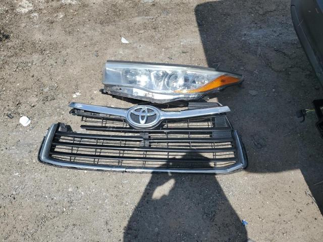 5TDKKRFH1FS100750 - 2015 TOYOTA HIGHLANDER XLE Մոխրագույն լուսանկար 13