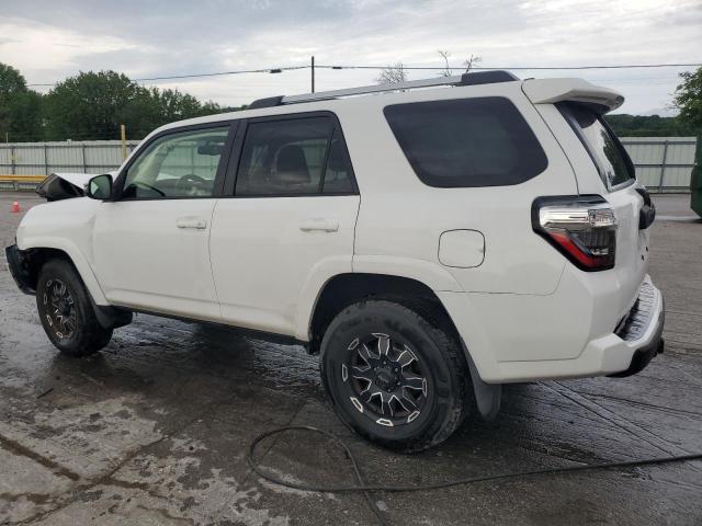 JTEBU5JR2G5307895 - 2016 TOYOTA 4RUNNER SR5/SR5 PREMIUM WHITE photo 2