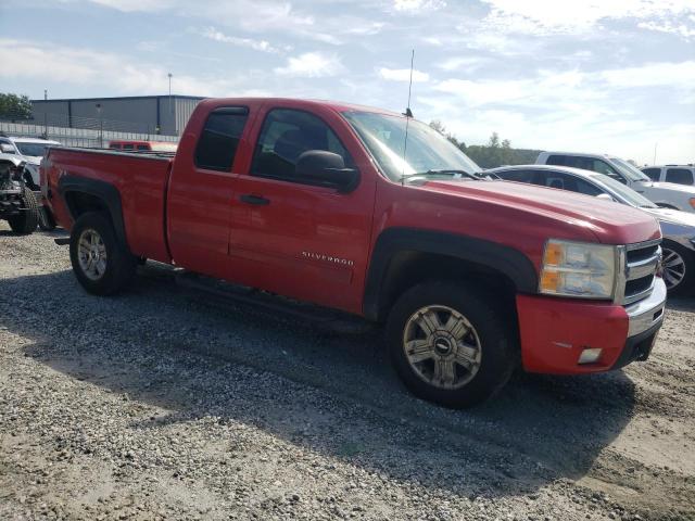 1GCRKSE34BZ437868 - 2011 CHEVROLET 1500 PICKU K1500 LT RED photo 4