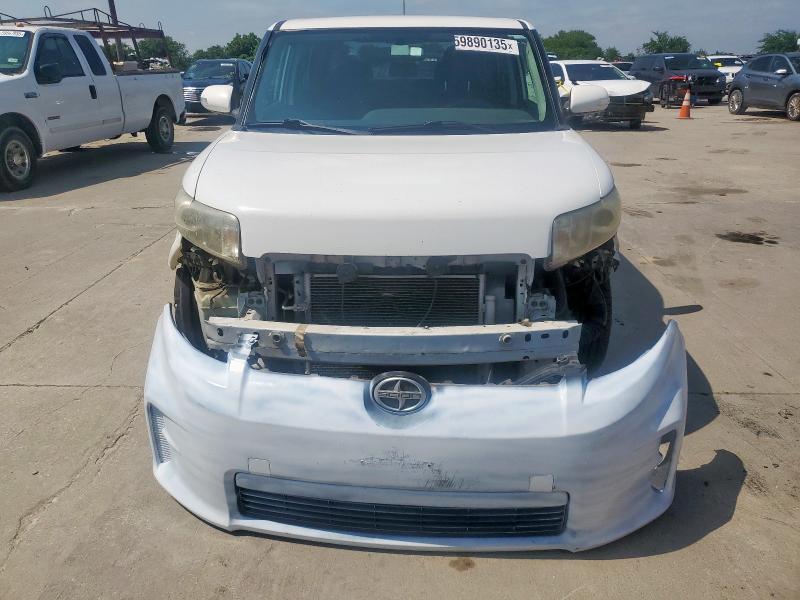 JTLZE4FE6CJ030478 - 2012 TOYOTA SCION XB WHITE photo 5