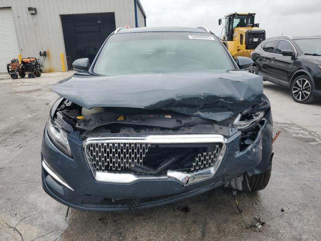 5LMCJ2C9XKUL39630 - 2019 LINCOLN MKC SELECT ლურჯი ფოტო 5
