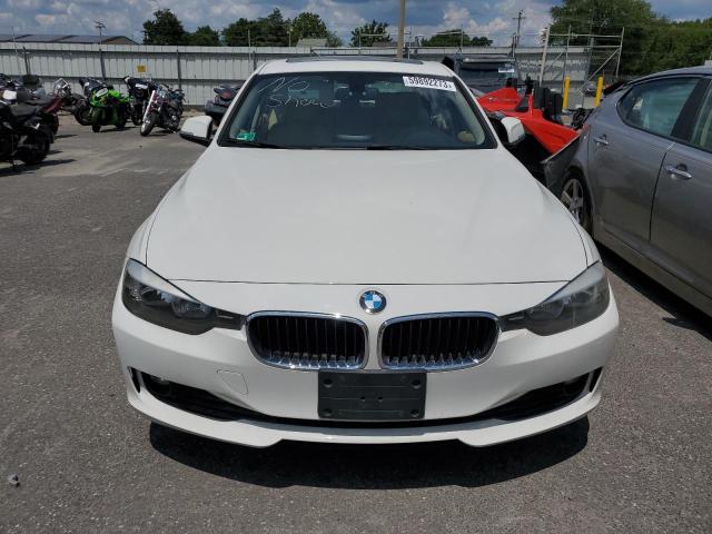 WBA3C3C56DF981044 - 2013 BMW 320 I XDRIVE WHITE photo 5