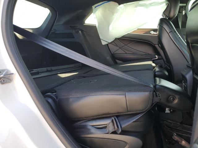 5LMCJ3C91KUL45435 - 2019 LINCOLN MKC RESERVE WHITE photo 10