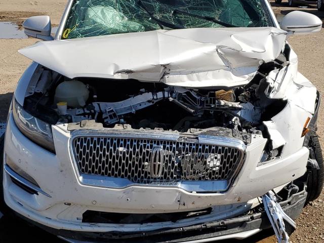 5LMCJ3C91KUL45435 - 2019 LINCOLN MKC RESERVE WHITE photo 11