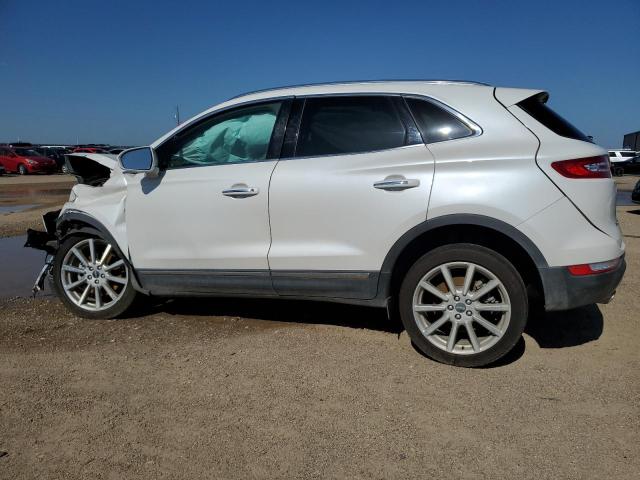 5LMCJ3C91KUL45435 - 2019 LINCOLN MKC RESERVE WHITE photo 2