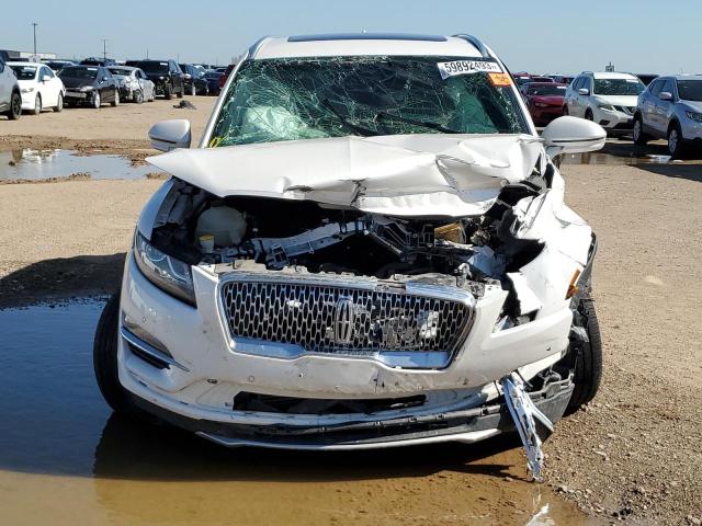 5LMCJ3C91KUL45435 - 2019 LINCOLN MKC RESERVE WHITE photo 5