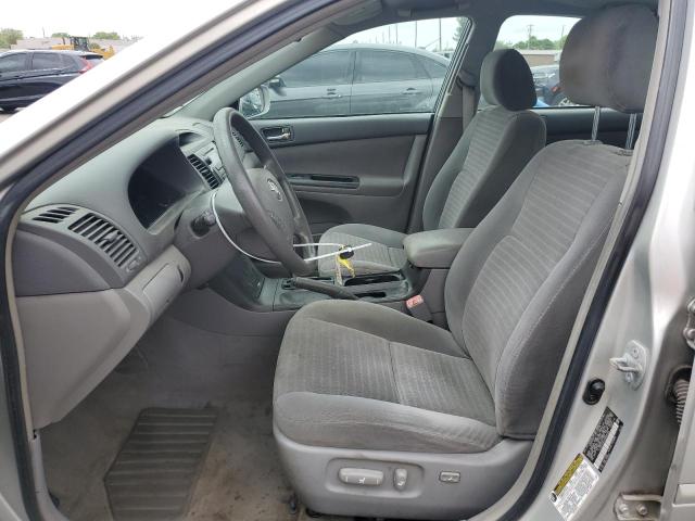 4T1BE32K45U569326 - 2005 TOYOTA CAMRY LE 银色 照片 7