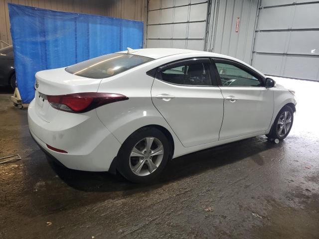 5NPDH4AE1GH685439 - 2016 HYUNDAI ELANTRA SE WHITE photo 3