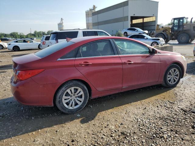 5NPEB4AC8CH483390 - 2012 HYUNDAI SONATA GLS RED photo 3