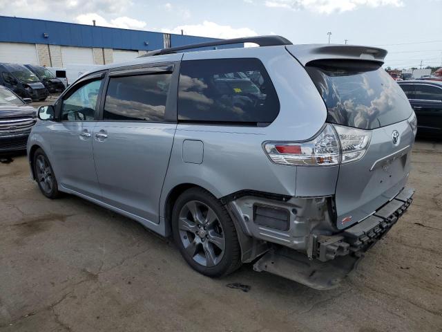 5TDXK3DC1FS634194 - 2015 TOYOTA SIENNA SPORT SILVER photo 2