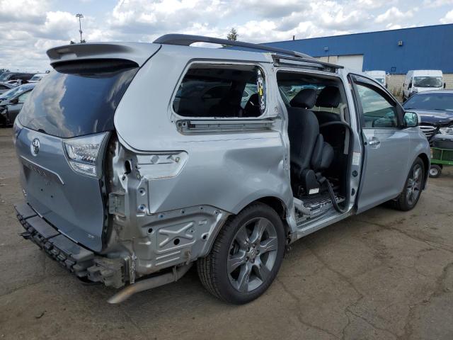 5TDXK3DC1FS634194 - 2015 TOYOTA SIENNA SPORT SILVER photo 3