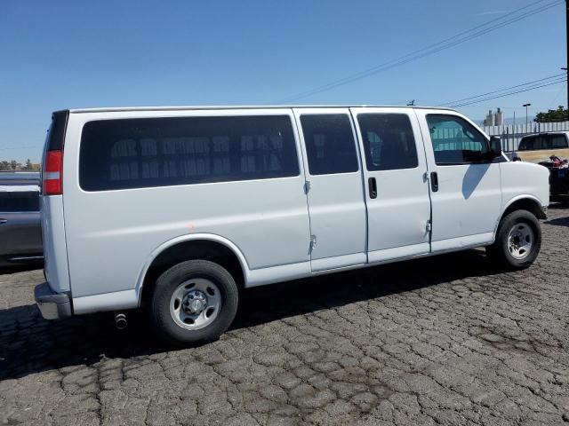 1GAZGPFG2H1219248 - 2017 CHEVROLET EXPRESS G3 LT WHITE photo 3