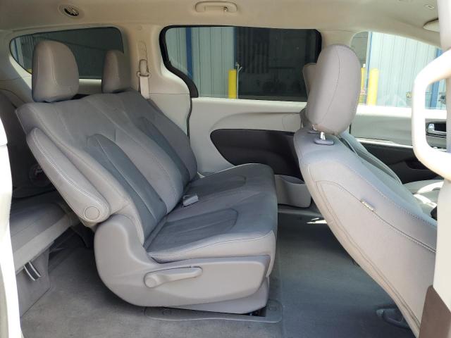 2C4RC1AG4JR109794 - 2018 CHRYSLER PACIFICA L BLUE photo 11