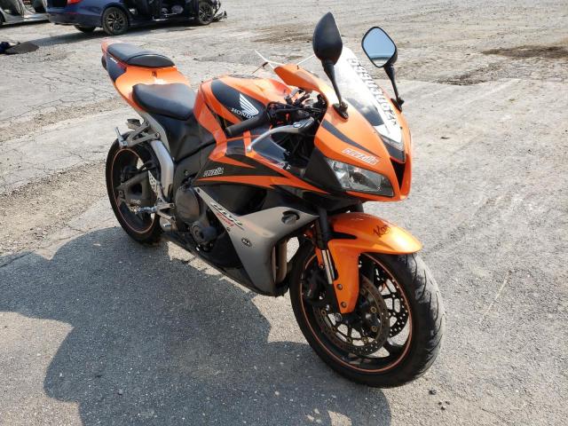 JH2PC401X8M100107 - 2008 HONDA CBR600 RR ORANGE photo 1